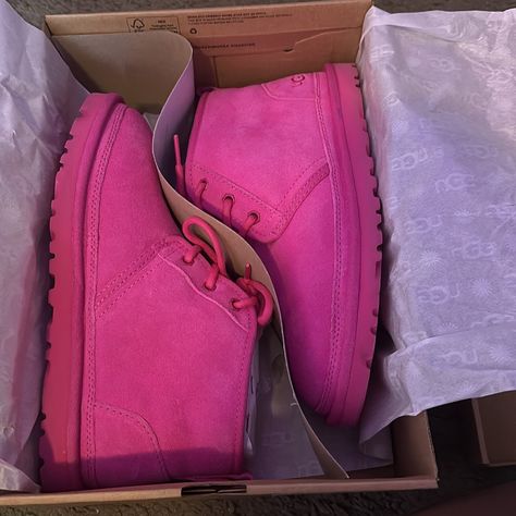 Size 6 Men Size 8 Women Brand New Hot Pink Uggs, Uggs Neumel, 15 Birthday, Pink Uggs, Pink Men, Mens Uggs, Shoes Pink, Size 8 Women, Dream Shoes