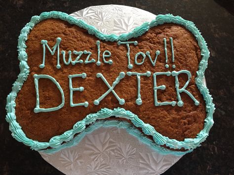 Muzzle Tov! Bark Mitzvah cake Bark Mitzvah, Dog Themed, Bat Mitzvah, Dog Days, Cake Creations, Dog Treats, Hanukkah, Sugar Cookie, Cake