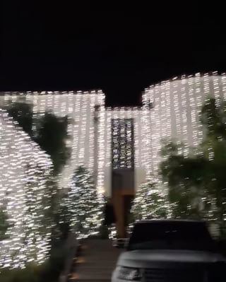 He also shared video of how the outside of the house is decorated. Spoiler alert: there are a lotta lights. | Surprise, Surprise: Kim And Kanye's Christmas Tree Is Glamorous AF Bel Air House, Kardashian Christmas, Bel Air Mansion, Kim House, Kardashian Home, Christmas House Lights, Surprise Surprise, Kim Kardashian And Kanye, Outdoor Christmas Lights