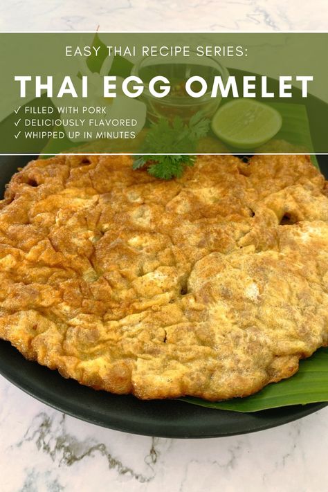 Thai egg omelet with pork on a black plate, a piece of lime, and nam prik pla a spicy dipping sauce. Thai Egg Omelet, Thai Egg Recipes, Thai Fried Egg, Thai Omelette Recipe, Thai Eggs, Thai Food Recipes Authentic, Thai Minced Pork, Yacht Food, Thai Omelette