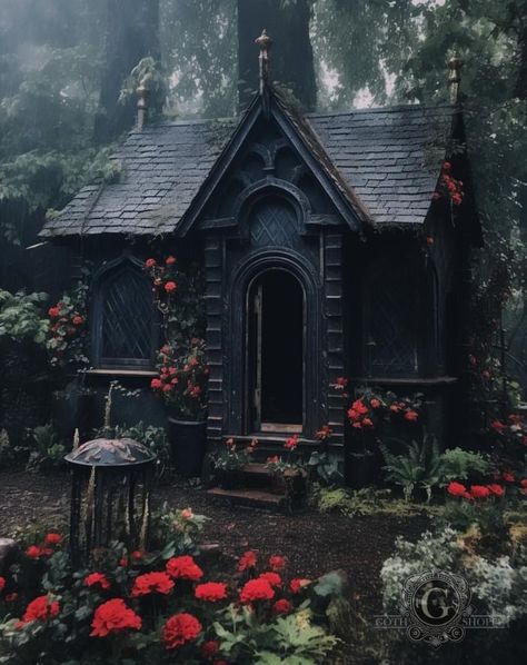 Gothic Cottagecore House, Gothic Tiny House, Gothic Cottage, Gothic Cottagecore, Goth Cottage, Goth Houses, Cottagecore House, Dark Home Decor, Goth Home