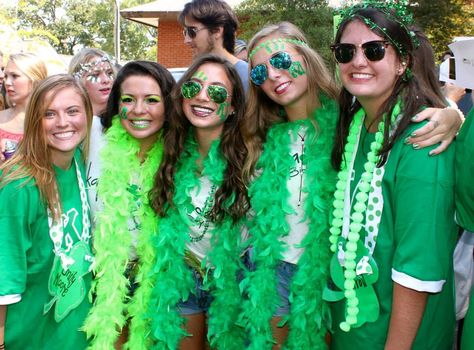 Green Out Spirit Week, Green Day Spirit Week, Green Spirit Day Outfit, Color Wars Spirit Week, Fnl Fits, All Green Outfit, Colour House, Sports Day Outfit, St Pattys Day Outfit