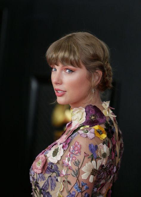 Taylor Swift Grammys, Taylor Icons, Taylor Swfit, Taylor Swift Web, Swift Photo, Body Picture, Red Taylor, Taylor Swift Fan, Taylor Swift Pictures