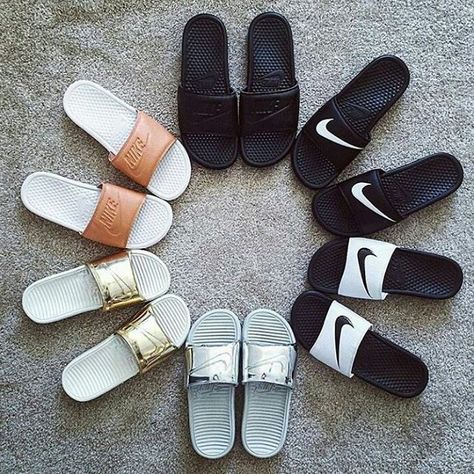 Nike Slippers, Nike Sandals, Sneaker Trend, Nike Slides, Discount Nikes, Nike Free Shoes, Nike Shoes Outlet, Shoe Closet, Shoes Outlet