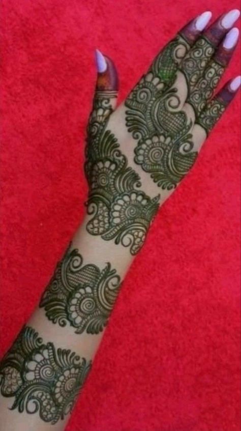 Arebic Designer Mehendi Back, Mendhi Back Hand Design, Arabic Mehandi Full Hand Design, Mehendi Designs For Hands Arabic Back, Mehndi Art Designs Back Hand Arabic, Arebin Mehandi Designs Latest, Right Hand Back Mehendi Design, Arebik Mehndi Design Beautiful, Mehndi Designs Full Back Hand