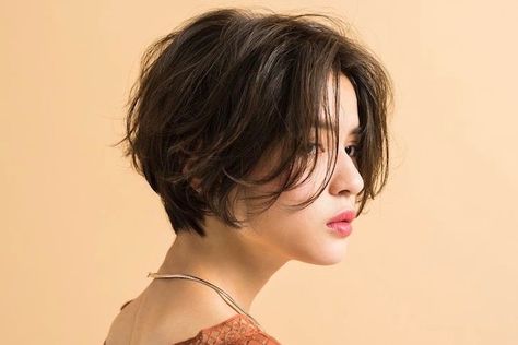 Chin Length Haircuts, Androgynous Hair, Tomboy Hairstyles, Short Grunge Hair, Girls Short Haircuts, Asian Short Hair, Hair Inspiration Short, Shot Hair Styles, Penteado Cabelo Curto