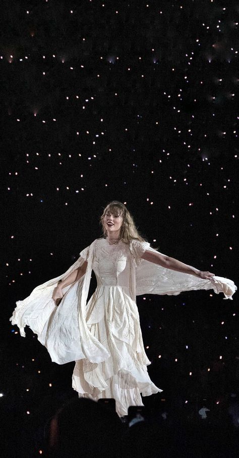 Taylor Swift Aesthetic Concert, August Taylor Swift Aesthetic, Clean Taylor Swift, August Taylor Swift, Folklore Eras Tour, Concert Wallpaper, Aesthetic Concert, Happy August, August Taylor