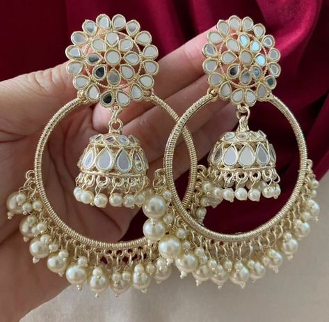 ✨ Golden Jhumka Bali, extremely lightweight  💵 $28 each pair + $5 shipping.  Free shipping is offered on all orders $50+. All sales are final!  I accept payment through Zelle, Venmo & PayPal. Shipping is available USA only Golden Jhumka, Wedding Jewellery Designs, Indian Wedding Jewelry Sets, Indian Accessories, Floral Park, Pretty Jewelry Necklaces, Fancy Jewellery Designs, Antique Jewelry Indian, Indian Jewelry Sets