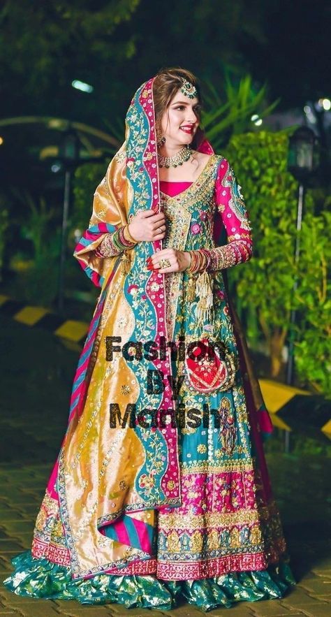 New Mehndi Dress Designs 2023 Bridal Mehndi Dresses, Mehndi Dresses, Mehndi Dress, Latest Bridal Dresses, Bridal Dresses Pakistan, Pakistani Wedding Outfits, Fairytale Fashion, Beautiful Pakistani Dresses, Bridal Dress Fashion