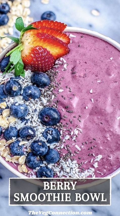 Super Thick Smoothie Bowl, Thick Smoothie Bowl, Acai Smoothie Bowl Recipe, Thick Smoothie, Smoothie Bowls Recipe Easy, Berry Smoothie Bowl, Bowl Recipes Easy, Acai Bowls Recipe, Banana Smoothie Bowl