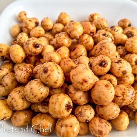 How to make Tigernut Pulp Flour - The Pretend Chef Tiger Nut Milk, Tiger Nut, Spiralizer Recipes, Fruits Images, Energy Balls, Nut Milk, Milk Recipes, African Food, Fruit Recipes