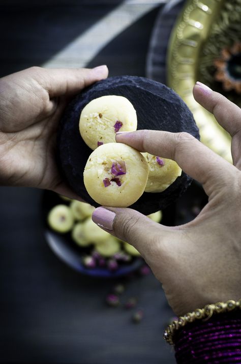 My mom's recipe for soft and creamy Penda (Peda) that melts in your mouth. Made with only 4 ingredients. Enjoy this penda that’s perfect for your next celebration! #peda #penda #diwali #indiansweets Peda Recipe, Indian Sweets, Recipe For Mom, Non Stick Pan, Ricotta Cheese, Melt In Your Mouth, Vegetarian Cheese, Ghee, Gluten Free Vegetarian