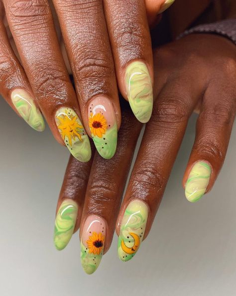 Gorgeous Bright Summer 2023 Nails Design - davidreed.co 2023 Nails, Cute Sunflower, Sunflower Nails, Bright Summer Nails, Spring Nail Trends, Simple Gel Nails, Cute Summer Nails, Bright Nails, Nails Only