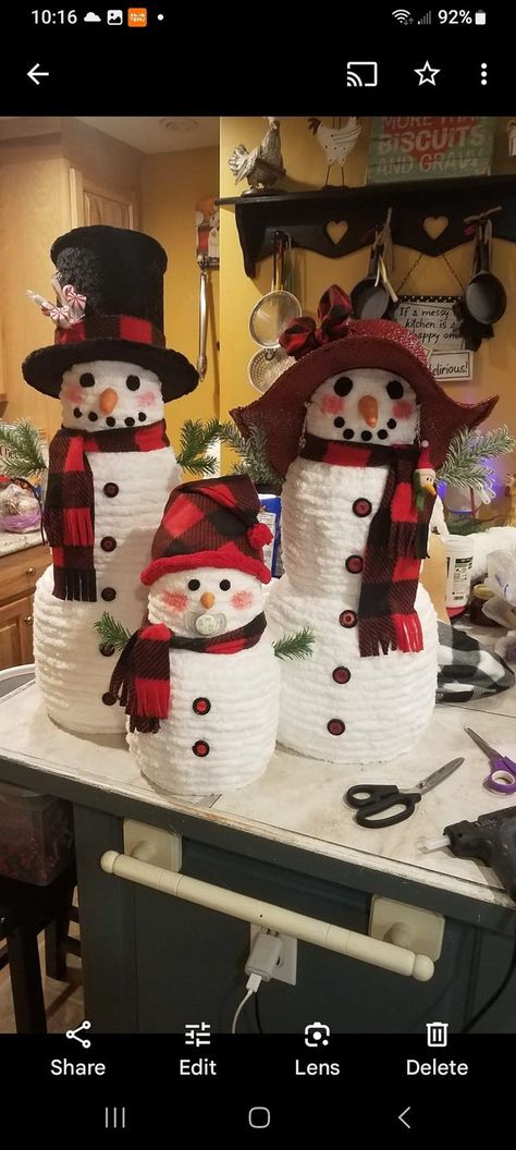 Stackable Pumpkin Snowman, Stackable Pumpkins Diy, Stack Pumpkins, Stackable Pumpkins, Dollar Tree Snowman, Dollar Tree Crafts Diy, Pumpkin Snowmen, Diy Santa, Make A Snowman