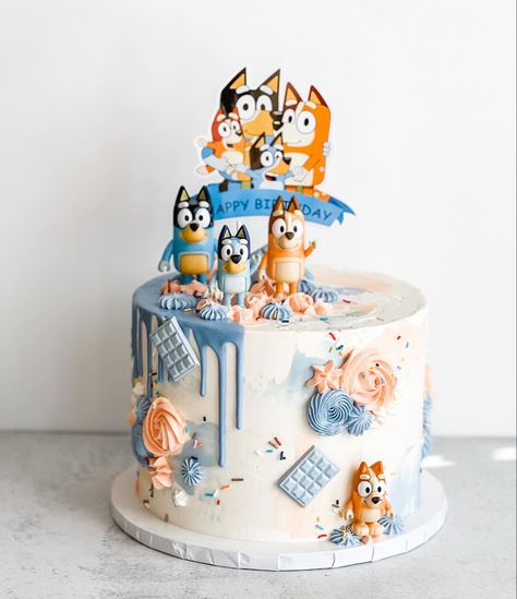 Modern and minimal take on the Bluey theme Bluey Birthday Cake, Bingo Cake, Fall Birthday Cakes, Fiesta Bluey, Bingo Birthday, Cake Designs For Kids, Backyard Birthday Parties, Girly Cakes, Second Birthday Ideas