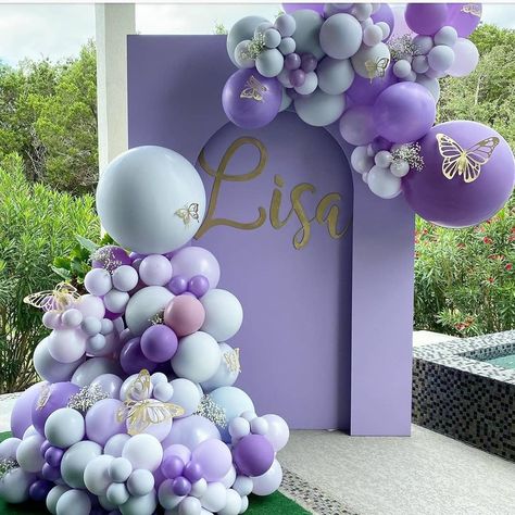 79 Likes, 0 Comments - Party Decor & Sales & Rentals (@sweetpartyny) on Instagram: “This amazing new backdrop is now available for #purchase only! Inspired by balloonboutiqueusa!…” Lavender Theme Birthday Party, Balloons For Baby Shower, Lavender Baby Showers, Deco Ballon, Butterfly Birthday Party, Happy Birthday Beautiful, Purple Balloons, Purple Birthday, Diy Balloon Decorations