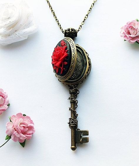 Key Locket Necklace, Key Locket, Fantasy Key, Key Necklace Vintage, Steampunk Key, Locket Necklace Vintage, Steampunk Pendant, Rose Fairy, Beautiful Leaves