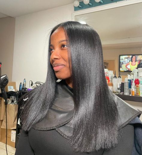 Silk Press Natural Hair Long, Long Relaxed Hair, Straightened Hair, Pressed Natural Hair, Silk Press Natural Hair, Short Sassy Hair, Flat Iron Hair Styles, Slick Hairstyles, Silk Press