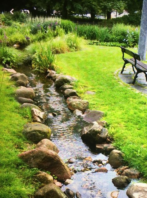 Backyard Stream Landscaping, Water Run Off Landscaping, Swale Garden, Stream Landscaping, Backyard Stream, Garden Stream, Ideas Garden Design, Highlights Caramel, Blonde Summer