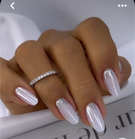 Silvery White Nails, Silver And White Winter Nails, White Nails With Silver Tips, Silver And White Nails, White Chrome Nails, Prom Nails Silver, White And Silver Nails, French Tip Nail Designs, Nail Shimmer