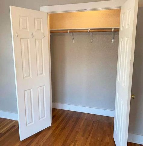 Double Rod Closet Heights, Closet Rod Height Dimensions, Standard Closet Dimensions, Linen Closet Shelf Height, Rod Closet Ideas, Closet Shelf With Rod, Closet Rod And Shelf, Closet Rod Height, Closet Hanging Rod