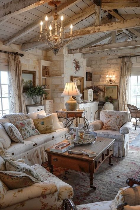 Cottage Patio Ideas, Small Cottage Interiors, Country Cottage Living Room, Cottage Patio, Shabby Chic Decor Ideas, Country Cottage Living, Vintage Shabby Chic Decor, Cottagecore Living, Minimalist Living Room Ideas