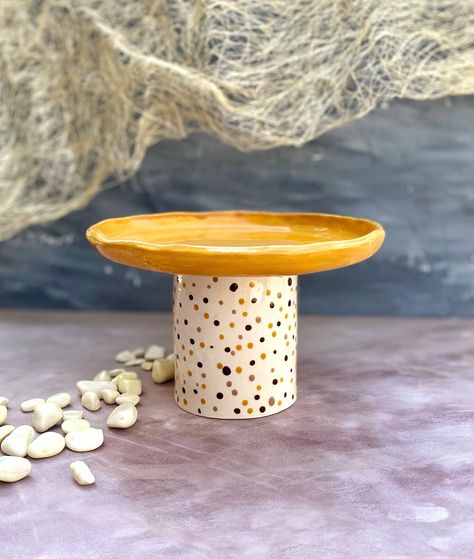 Ceramic Cake Stand, Cake Stand Ceramic, Serving Stand, Handmade Cake, Pottery Handbuilding, Unique Housewarming Gifts, Cake Stands, Serving Plate, Hand Painted Ceramics