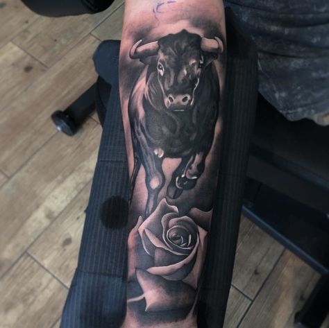 Bull And Roses Tattoo, Bull Tattoo Forearm, Realistic Bull Tattoo, Bull Tattoo Men, Spanish Bull Tattoo, Bull Tattoo Design For Men, Mechanical Arm Tattoo, Black And Gray Tattoo, Bull Tattoo