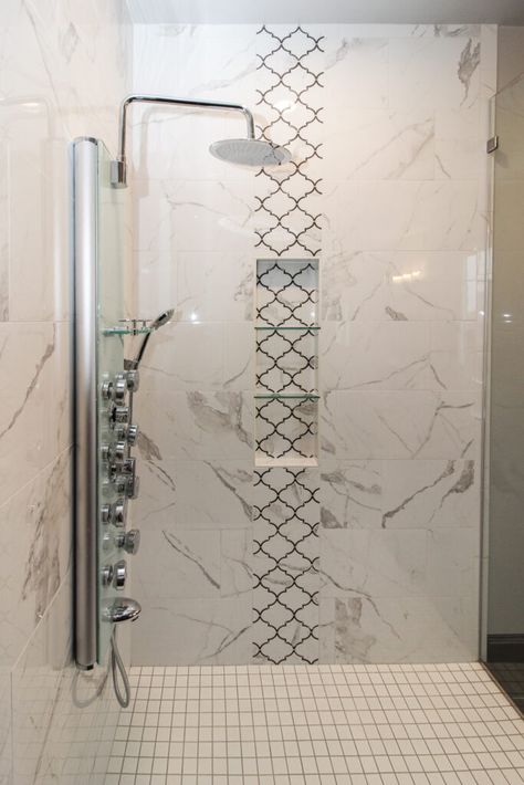 Shower Wall Tile Ideas Mosaics, Shower Niche Tile Ideas Accent Wall, Shower Accent Tile Ideas, Accent Tile In Shower Ideas, Accent Tile Shower Wall, Shower Niche Tile Ideas, 1960s Bathroom, Shower Accent Tile, Primary Bed