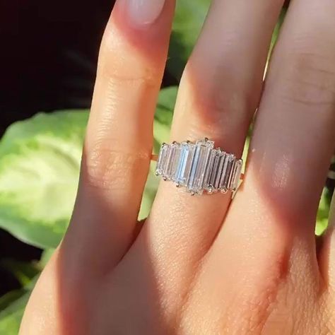 Ring Gold Wedding, Baguette Engagement Ring, Baguette Diamond Ring, Engagement Ring Gold, Ring Baguette, Birthday Gift Ring, Wedding Rings Round, Baguette Diamond Rings, Baguette Ring