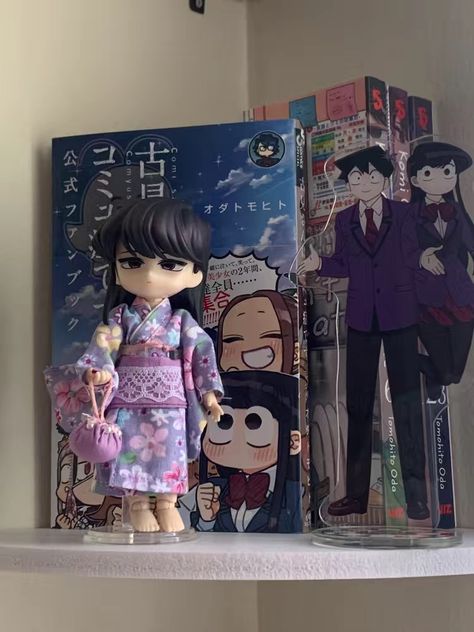 Cute Stuff To Buy, Manga Shelf, Anime Bedroom Ideas, All Out Anime, Nendoroid Anime, Komi-san Wa Komyushou Desu, Anime Room, Anime Figurines, Manga Collection