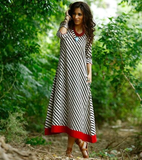 Stripes Kurti Designs Latest Pakistani, Stripes Kurti Designs Latest, White A Line Dress, Kurta Patterns, Salwar Designs, Long Kurti Designs, Kurti Designs Latest, Kurti Neck Designs, Moda Chic