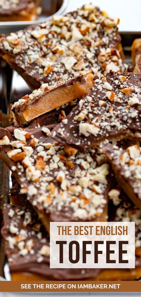 Pieces of chocolate and nut covered toffee in a tray and broken sporadically. Christmas Toffee, English Toffee Recipe, Homemade Toffee, Toffee Candy, Toffee Recipe, English Toffee, Butter Toffee, Candy Recipes Homemade, Christmas Candy Recipes