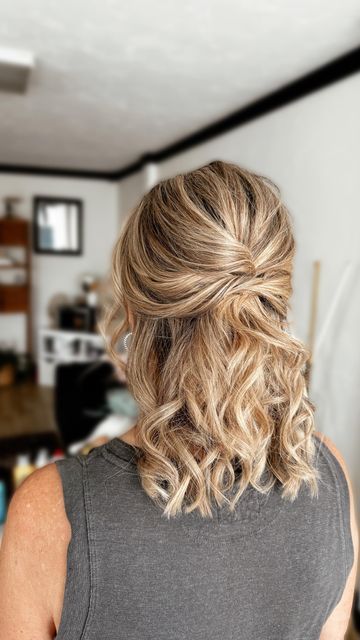 ✨ Wisconsin Bridal Hairsylist ✨ on Instagram: "Need inspo for your moms!? Look no further! This is PERFECT for all moms with all lengths of hair!   #motherofthebride #bridalhairstyle #bridalhairstyles" Hairstyles For Mom Of The Bride, Mother Of Bride Hairstyles Half Up, Mother Of The Bride Half Up Half Down, Mom Of The Bride Hair, Mom Wedding Hair, Mother Of The Bride Hair Half Up, Mother Of Bride Hairstyles, Danielle Makeup, Mother Of Bride Hair