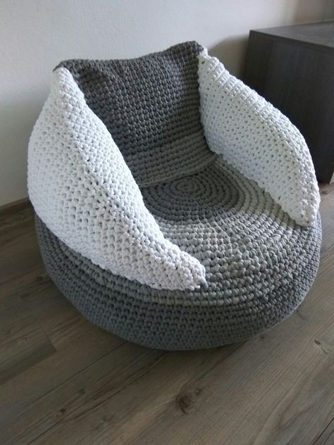 Crochet Furniture, Mode Crochet, Quick Crochet Patterns, Crochet Business, Crochet Design Pattern, Crochet Clothing And Accessories, Crochet Fashion Patterns, Crochet Cushions, Crochet Home Decor