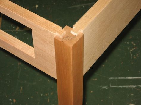 sliding dovetails Woodworking Shows, Woodworking Logo, Intarsia Woodworking, Woodworking Joinery, Woodworking Patterns, Wood Joints, Woodworking Classes, Woodworking Joints, Woodworking Workbench