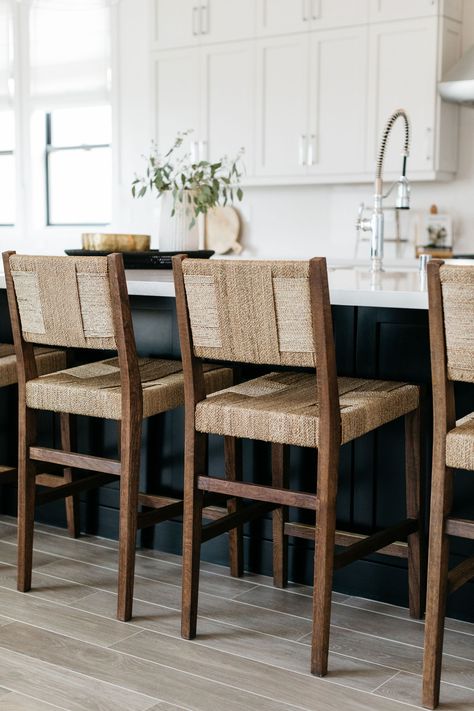 The counter stools of your dreams at our Orange County Modern project. Making a statement but keeping it neutral was the main idea of this home. Check out the full gallery on our website & Pinterest! ✨ . . . Photo// @hallimakennahphoto #realmdesignco #interiordesign #sandiegodesign #nashvilledesign #decor #interiors #kitchendesign Modern Boho Kitchen Decor Ideas, Modern Boho Kitchen Decor, Boho Kitchen Decor Ideas, Modern Boho Kitchen, Boho Kitchen Decor, Texas House, Stools For Kitchen Island, Kitchen Decor Ideas, Main Idea