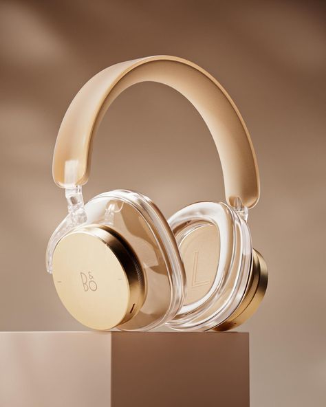 Crystal Clear Sound: B&O Headphones 🎧✨ A personal series transforming luxury items into a gold + glass version. - Not a commercial… | Instagram B&o Headphones, Headphone Product Photography, Headphones Product Photography, Luxury Headphones, Gold Headphones, Pale White Skin, Selling Photography, Headphones Design, Picture Albums