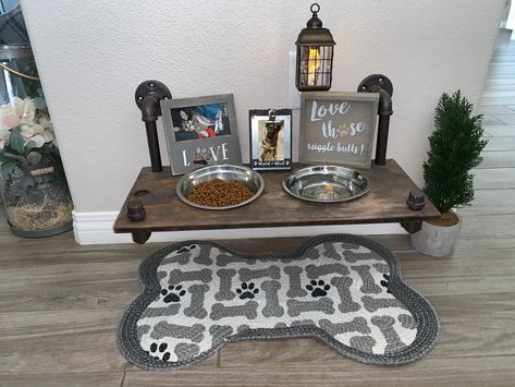 Spoiled Dog Ideas, Dog Eating Station Ideas, Pet Eating Area, Dog Eating Area Ideas, Dog Eating Station, Organization For Dog Stuff, Indoor Dog Area Ideas, Dog Food Area Ideas, Spoil Dog