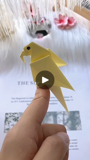 Origami Parrot, Tutorial Origami, Easy Origami, Paper Animals, Make Paper, Origami Easy, How To Make Paper, Parrot, Origami