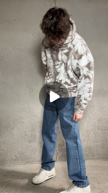 Seaver Little on Instagram: "How to turn any towel into a hoodie #clothing #streetwear" Clothing Streetwear, January 21, How To Turn, Street Wear, Turn Ons, On Instagram, Clothes, Instagram