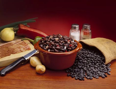 Venezuelan Black Beans Recipe Black Beans Recipe, South American Recipes, Venezuelan Food, Black Bean Recipes, Rice Side, America Food, Rice Side Dishes, Rice And Peas, How To Cook Beans