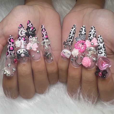 Gyaru Almond Nails, Lots Of Charms Nails, Mcbling Nails Long, Pink And Grey Acrylic Nails, Long Gyaru Nails, Agejo Gyaru Nails, Gyaru Nails Charms, Almond Junk Nails, Gyaru Nails Tropical