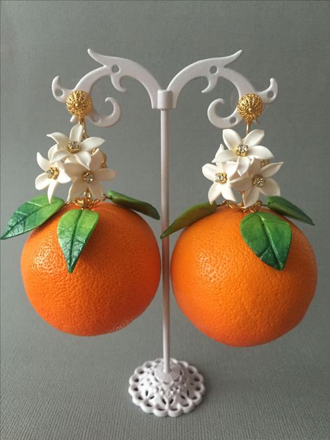 Citrus Jewelry, Golden Fruit, Art Ho, Orange Accessories, Jewerly Making, Orange Earrings, Clay Food, Tutti Frutti, Clay Charms