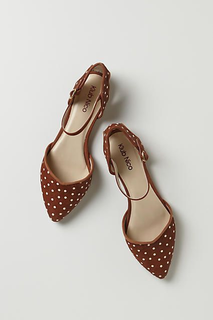 Daily Shoes, Polka Dot Shoes, Cute Flats, Brown Shoes, Fabulous Shoes, Shoe Closet, Crazy Shoes, Pretty Shoes, Shoe Obsession