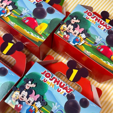 Mickey Mouse club house party boxes ⚫️🔴🟡 Mickey Mouse Club House Theme Party, Mickey Mouse Club House Party, Mickey Mouse Club House, Mickey Theme, Party Boxes, Party Stationery, Mickey Mouse Club, Mickey Mouse Clubhouse, Party In A Box