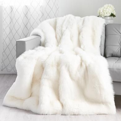 Custom Full Pelt White Fox Fur Blanket / Fur Throw Fox Fur Blanket, White Faux Fur Throw, Fur Blankets, White Throw Blanket, Cute Blankets, Faux Fur Throw Blanket, Comfy Blankets, White Throws, Luxurious Home