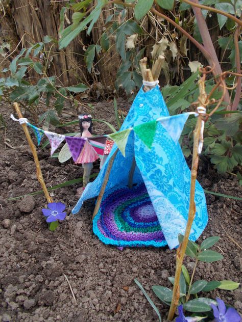 Turquoise and Purple Teepee Fairy Garden Fairy by FairyElements Fairy Garden Design Ideas, Fairytale Garden, Fairy Garden Furniture, Idee Babyshower, Fairy House Diy, Fairy Garden Crafts, Fairy Garden Designs, Fairy Furniture, Fairy Crafts