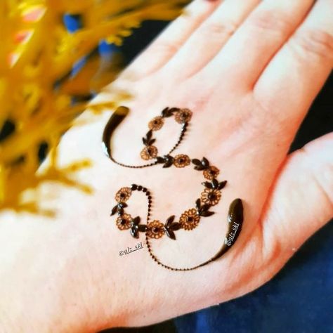 S Name Mehndi, Z Dp, Alphabet Mehndi Design, Henna Bracelet, Alphabet Mehndi, Mehndi Designs 2022, K Alphabet, A To Z Alphabet, Tato Henna