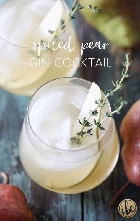 Pear Gin, Best Gin Cocktails, Pear Liqueur, Pear Cocktails, Fall Cocktails Recipes, Fall Cocktail, Gin Cocktail Recipes, Thanksgiving Cocktails, Thanksgiving Drinks